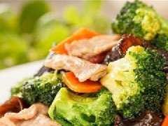 西蘭花炒肉好吃嗎，西蘭花炒肉的做法