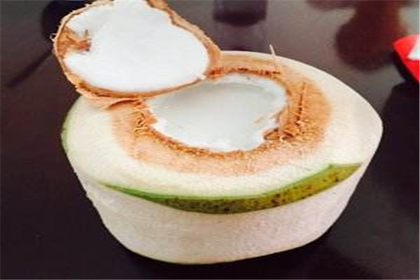 椰漿跟椰汁有什么不同，椰子什么時候成熟