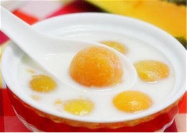 木瓜牛奶怎么做，簡(jiǎn)單一學(xué)就會(huì)木瓜牛奶的做法