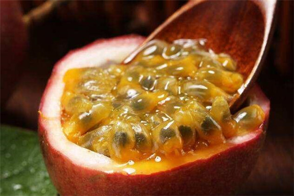 百香果一天吃幾個(gè)最好，哪幾種人不能吃百香果