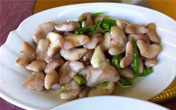 四角菱角怎么剝殼,野生菱角怎么剝殼
