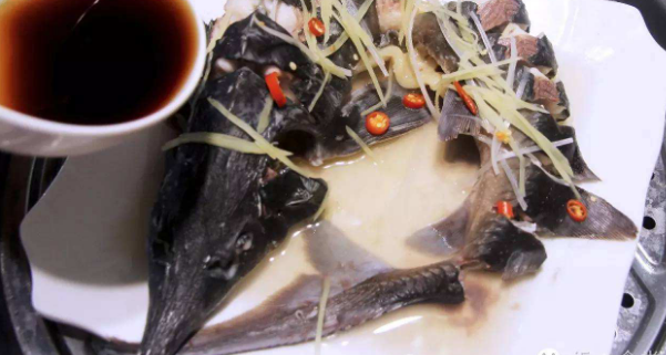 生抽和醬油的區(qū)別和用法，什么時候用醬油什么時候用生抽