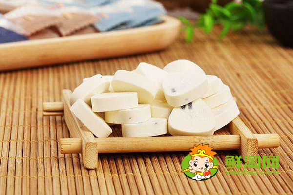 駝奶片補(bǔ)鈣嗎,駝奶片一天吃多少