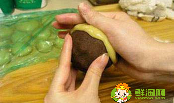 廣式月餅皮為什么會裂，為什么冰皮月餅揉不到一起