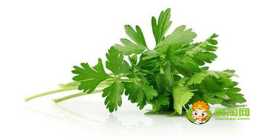 怎樣清洗芹菜的農(nóng)藥殘留，清洗芹菜時(shí)能用水煮一下嗎