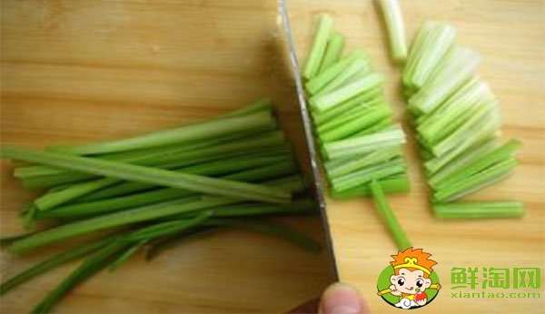 芹菜怎么摘洗，芹菜怎么洗怎么切