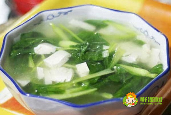 家常豆腐湯菠菜怎么做好喝，科學證實豆腐菠菜可以一起吃很好吃！