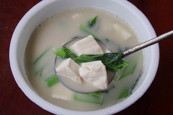 菠菜豆腐湯會中毒嗎，謠言止于智者！