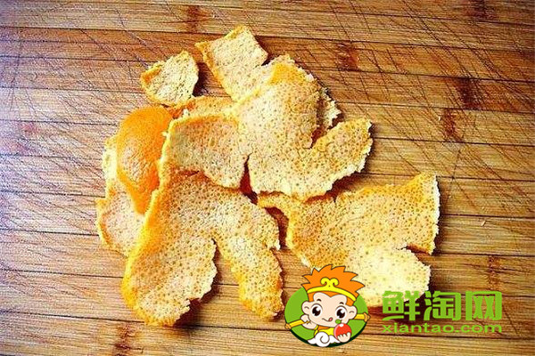 新鮮橘子皮能泡水喝嗎，其實一直以來你都做錯了