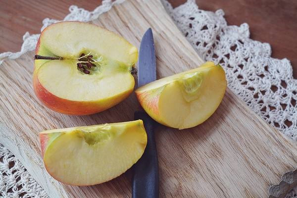 花膠能和蘋(píng)果一起燉嗎