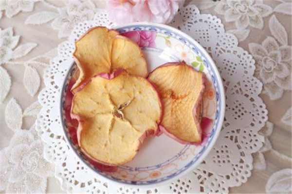 蘋(píng)果干可以泡水喝嗎