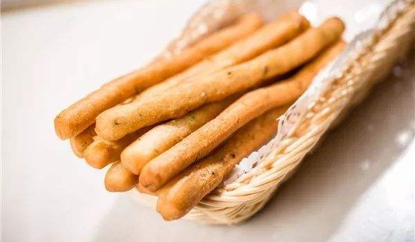 家庭做小油條簡單方法