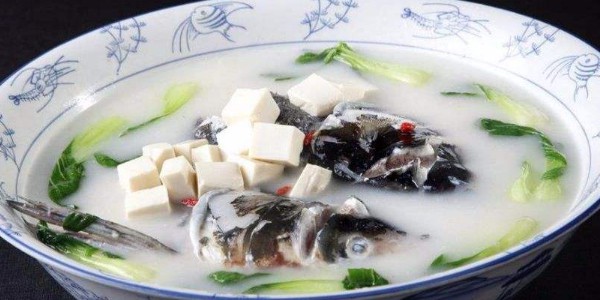 魚湯里面可以放什么菜