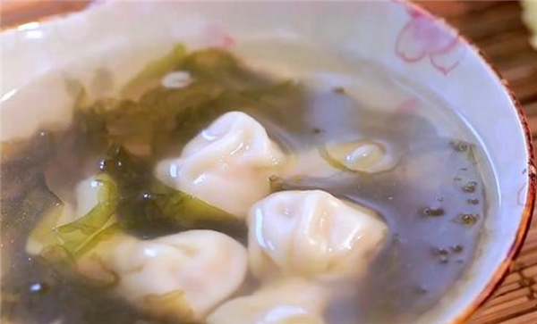 混沌肉餡里面都放啥