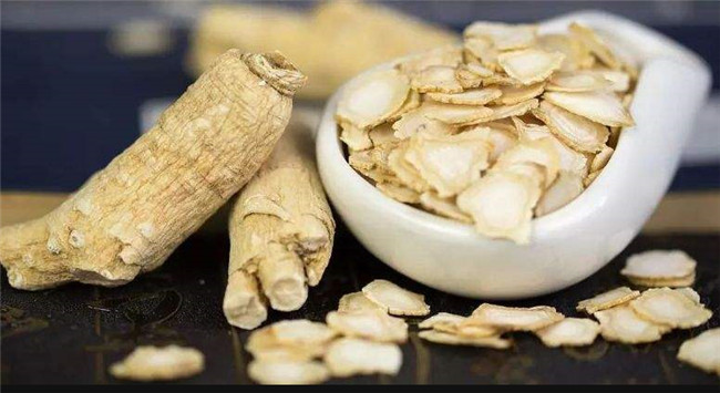西洋參吃了對人有什么好處,西洋參有哪些功效與作用(強身健體補氣血)