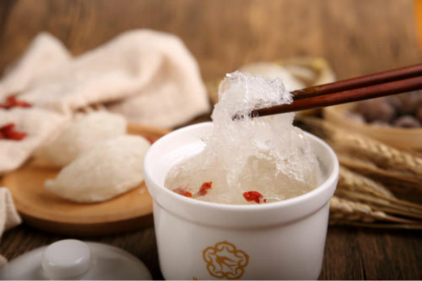 早上與晚上吃燕窩區別，燕窩的作用與功效